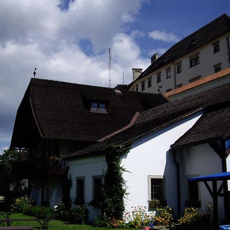 Penzion U Tkadlen Jindřichŭv Hradec Exterior photo