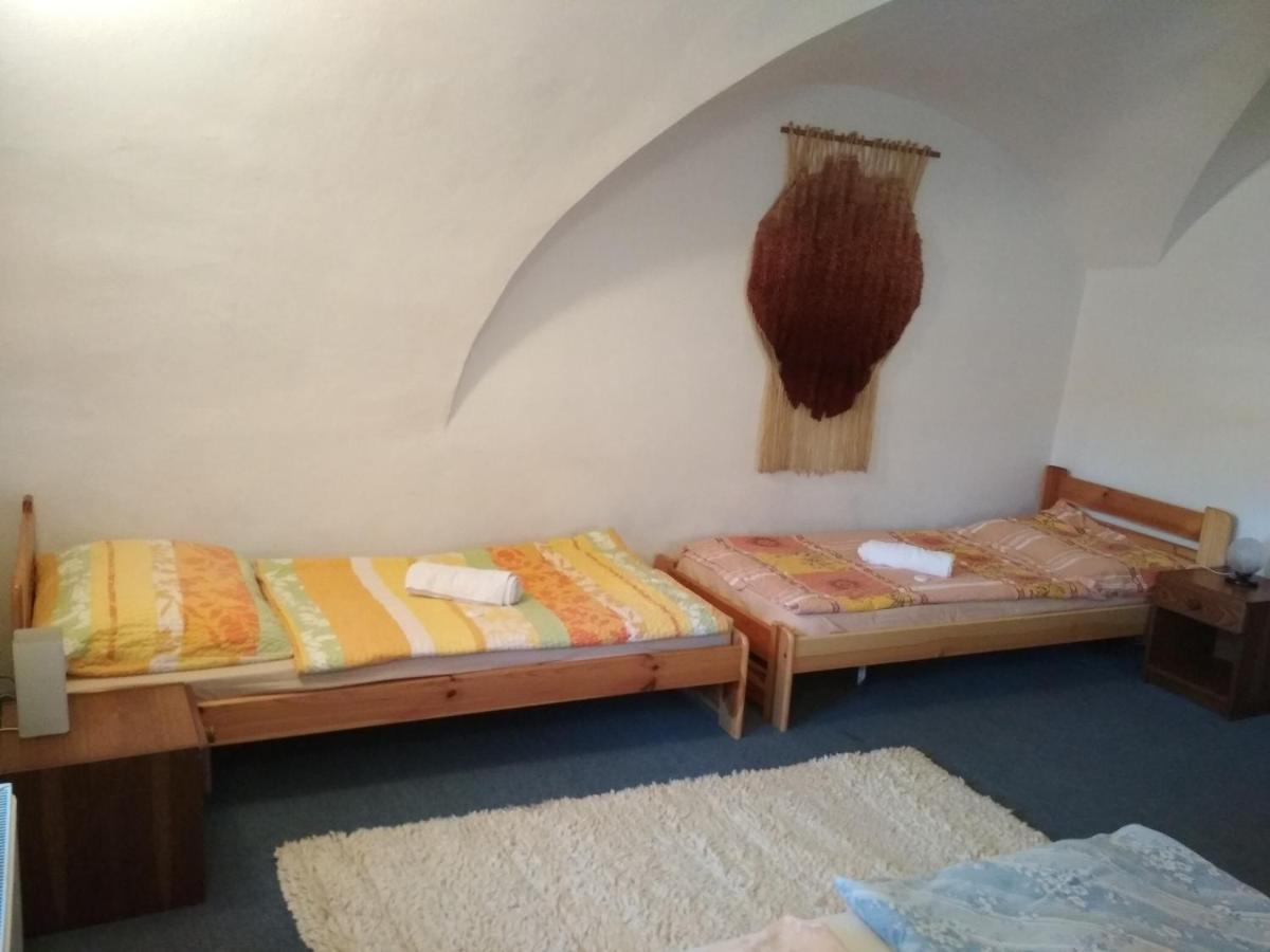 Penzion U Tkadlen Jindřichŭv Hradec Exterior photo